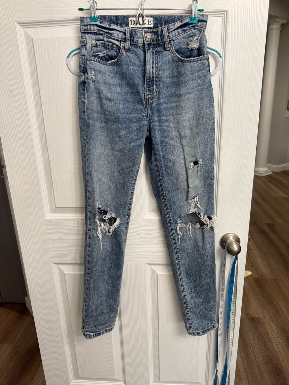 DAZE Distressed Mom Jeans Size 25 High Rise Tapered Ankle Blue Denim Y2K Size 2